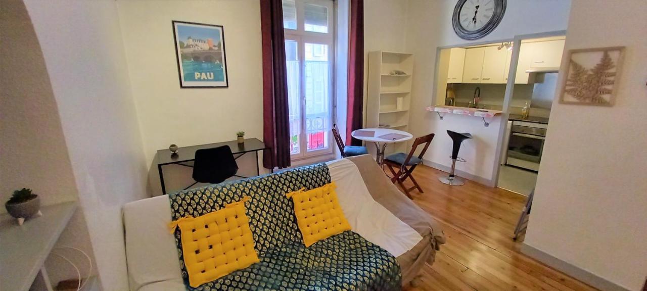 Le Gambetta T2 Cosy Hypercentre Wifi Fibre Avec Parking Appartement Pau Buitenkant foto